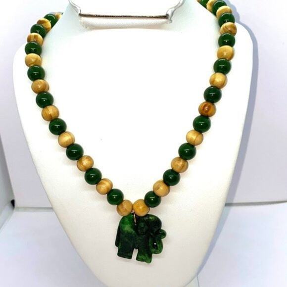 Handmade Beaded Wood & Green Elephant Necklace - Picture 1 of 8